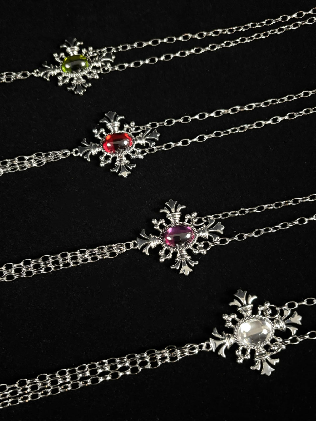 Gothic Cross Body Chain for Women – Silver Tone Adjustable Waist Body Jewelry with Clear Oval Crystal, Vintage Filigree Y-Style Harness Necklace for Festival Party Outfit