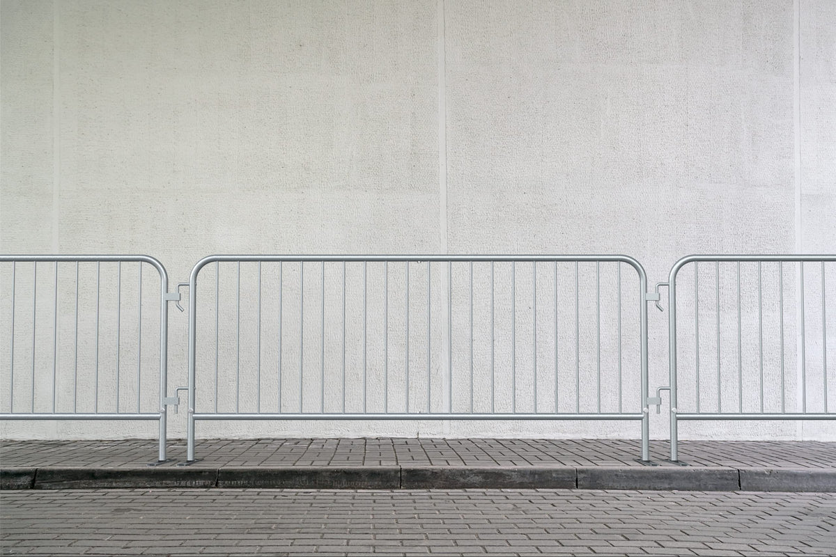 Trafford Industrial Angry Bull Barricades Metal Interlocking Steel Barricade (6.5 Ft. Economy, Light Weight & Pre-Galvanized, Bridge Feet, Zinc Coated Steel, Set of 20)