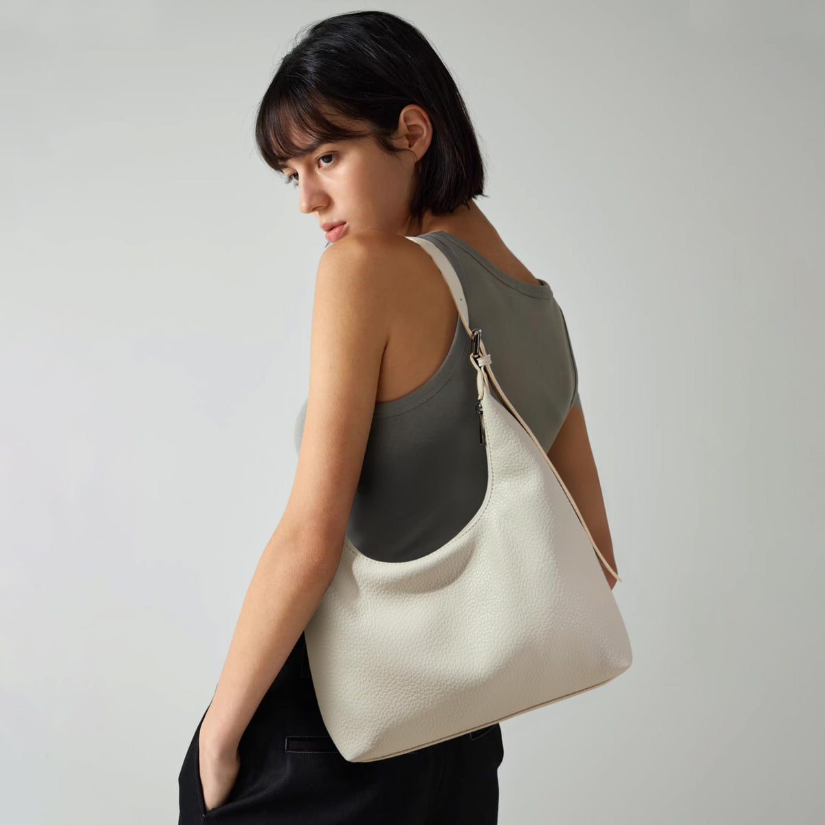 KALIDI Crescent Tote Bag, Women Underarm Handbag Vegan Leather Zipper Shoulder Purse Hobo for Evening Shopping Casual