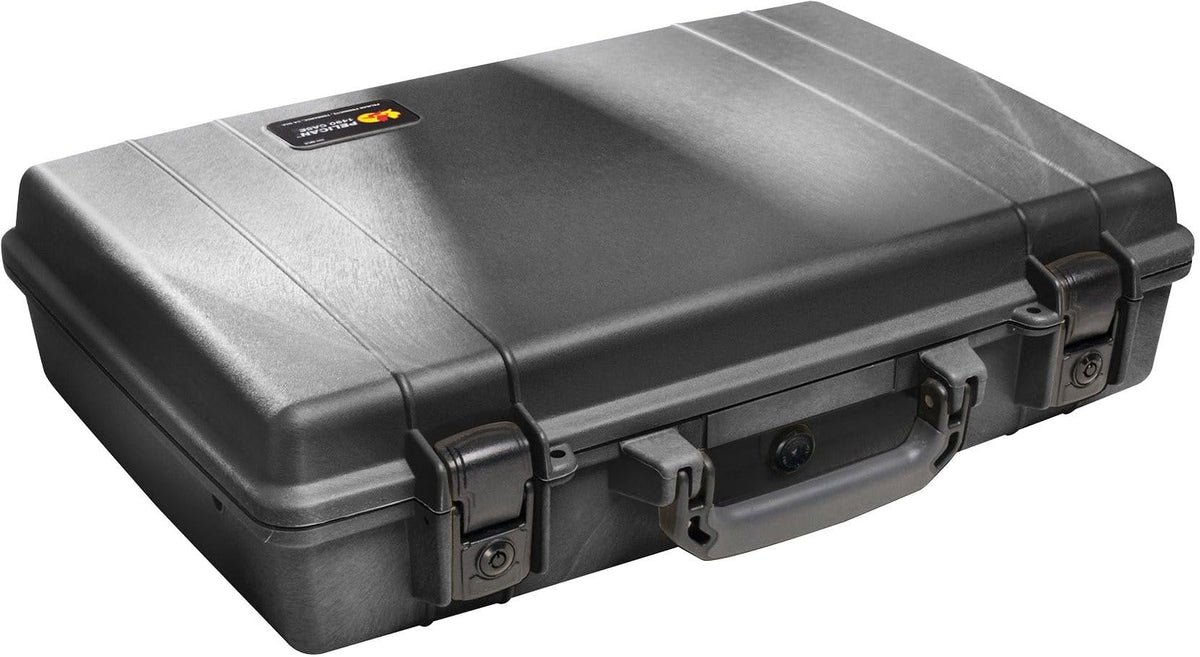 Pelican 1490 Case With Foam (Black)