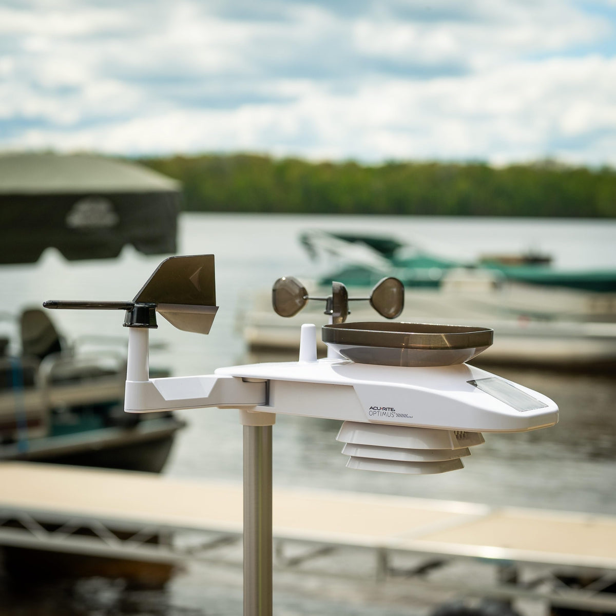 AcuRite Optimus Weather Station with Wi-Fi Display, Built-in Barometer, Lightning Detection, Indoor/Outdoor Temperature and Humidity, Wind Speed/Direction, and Rainfall Measurements (01224MCB)