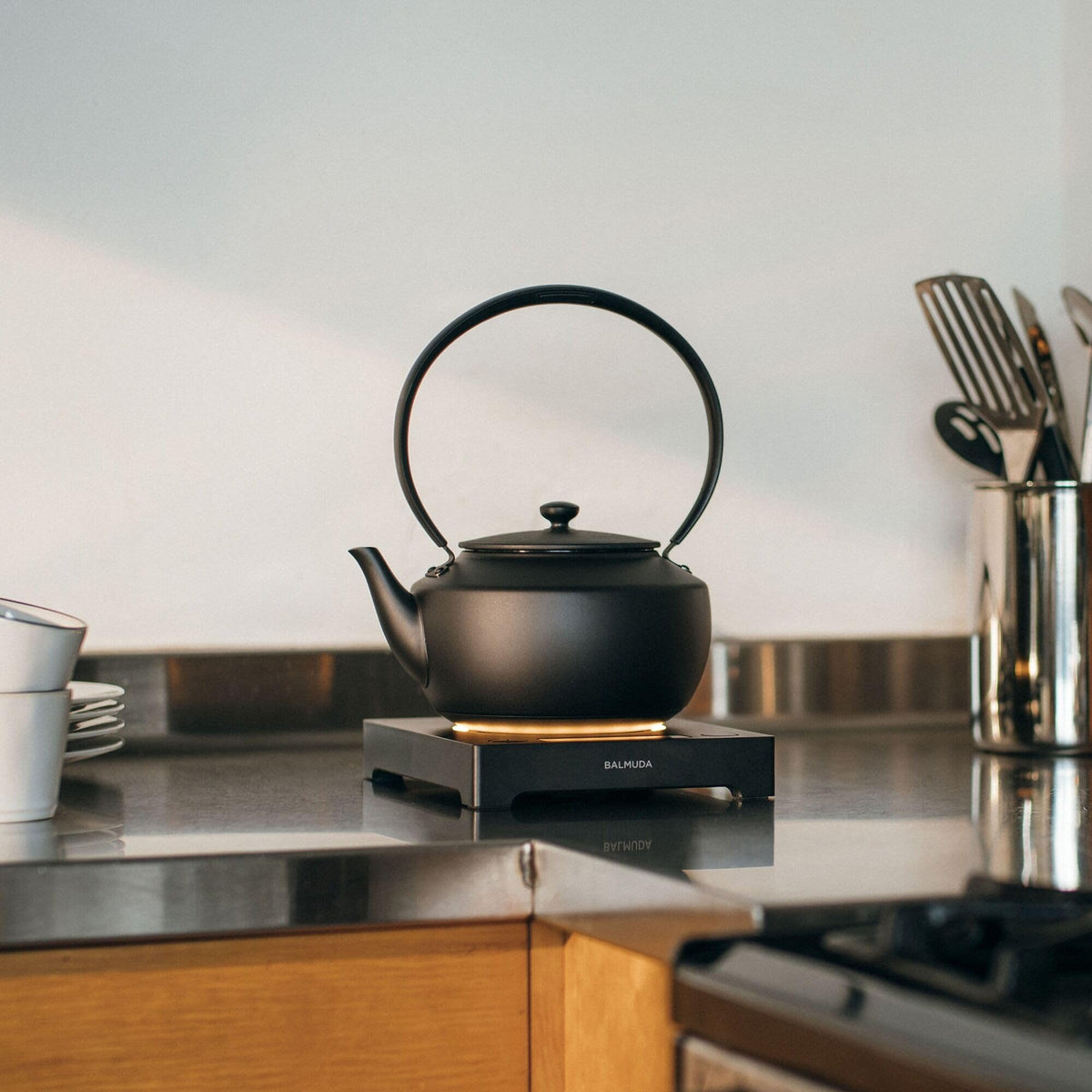 BALMUDA Combo Pack: MoonKettle Black & The Lantern Gray | Electric Kettle with Temp Control & Rechargeable LED Lantern