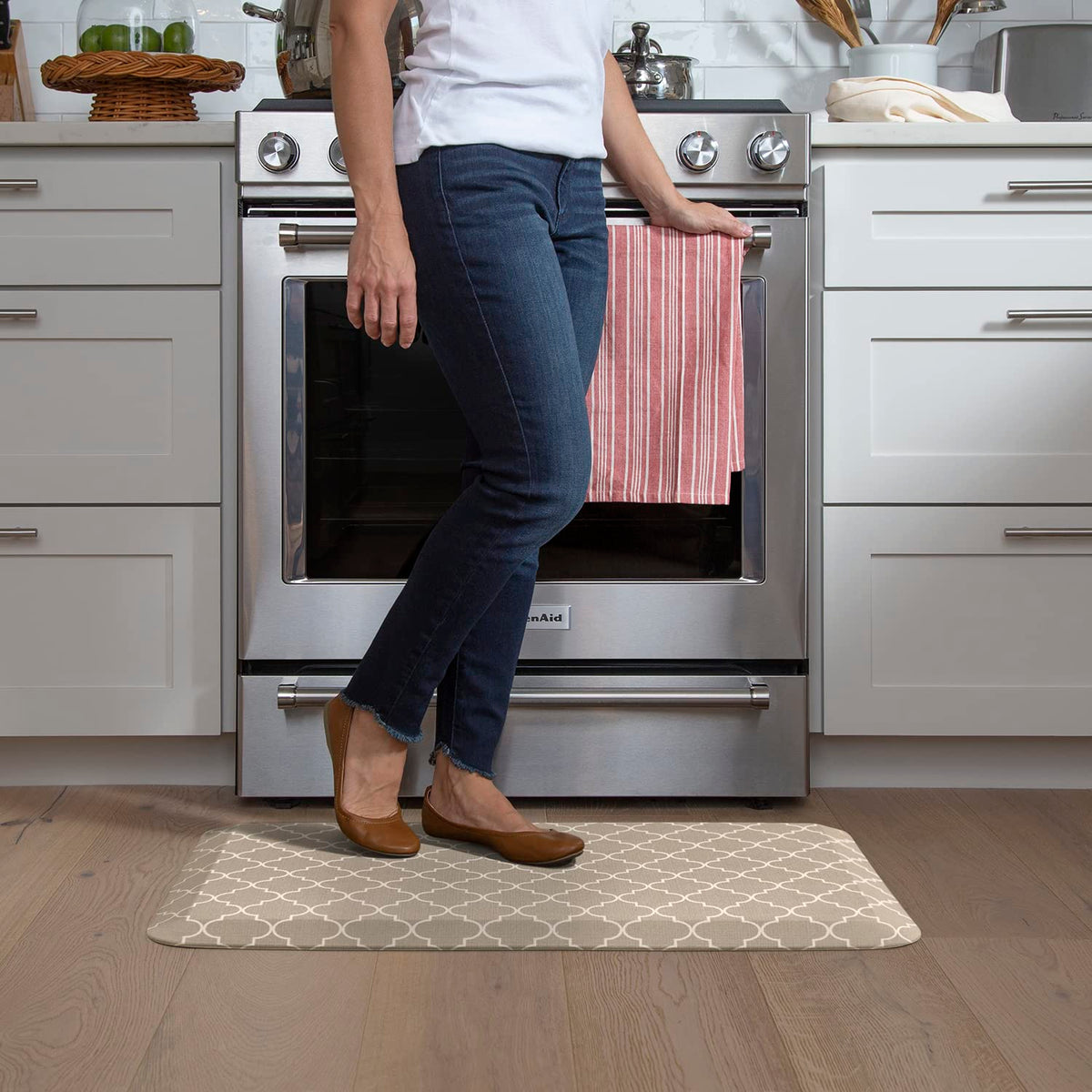 GelPro Anti-Fatigue Designer Comfort Kitchen Floor Mat, 20x32, Trellis Khaki Stain Resistant Surface with 3/4” Thick Ergo-Foam Core for Health and Wellness