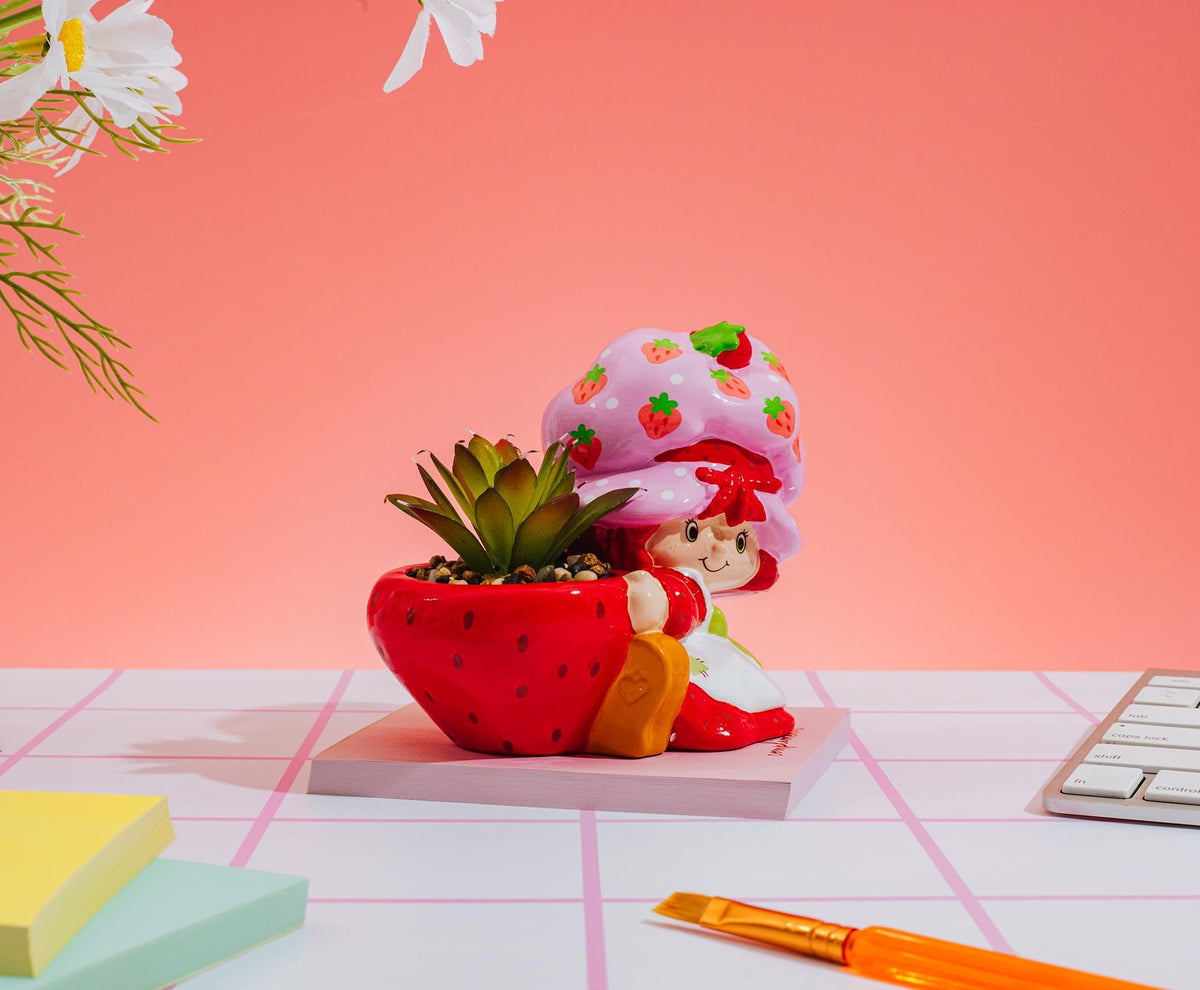 Silver Buffalo Strawberry Shortcake 4-Inch Ceramic Mini Planter with Artificial Succulent