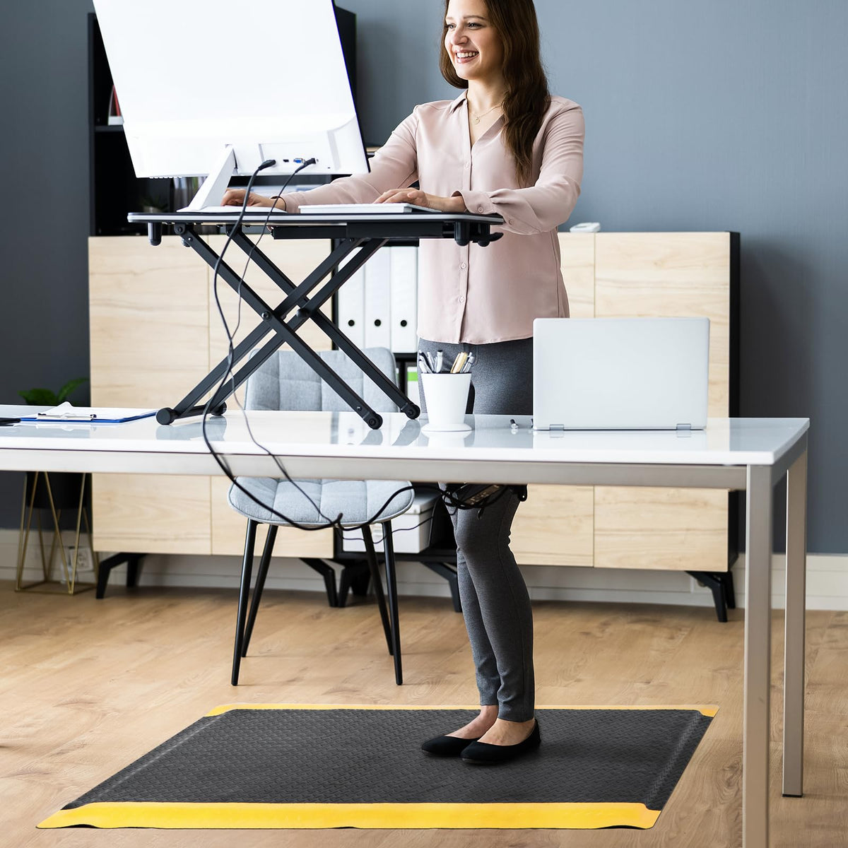 GOOFCXO 3 x 5 FT Anti Fatigue Mats Industrial 15/16 Inch Thick Soft Sponge Ergonomic Mat Durable Heavy Duty Diamond Plate Work Mat for Standing Non Slip Industrial Grade Floor Mat for Leg & Back Pain