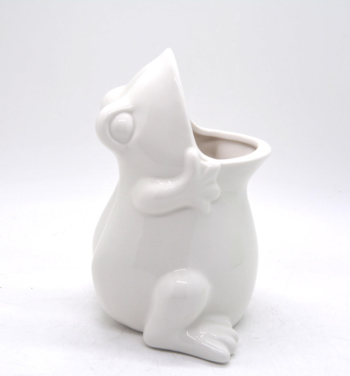MONMOB 7" Ceramic White Frog Shaped Plant Pot for Bonsai Flower Succulent Planter Candy Dish Pencil Holder Frog Home Garden Decor Multipurpose Gifts for Mom Grandma Women