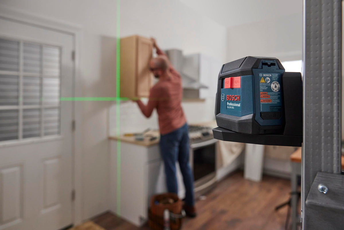 BOSCH GLL50-20G 50 Ft Green-Beam Self-Leveling Cross-Line Laser, Includes Integrated Magnetic Mount, 2 AA Batteries, & Soft Pouch