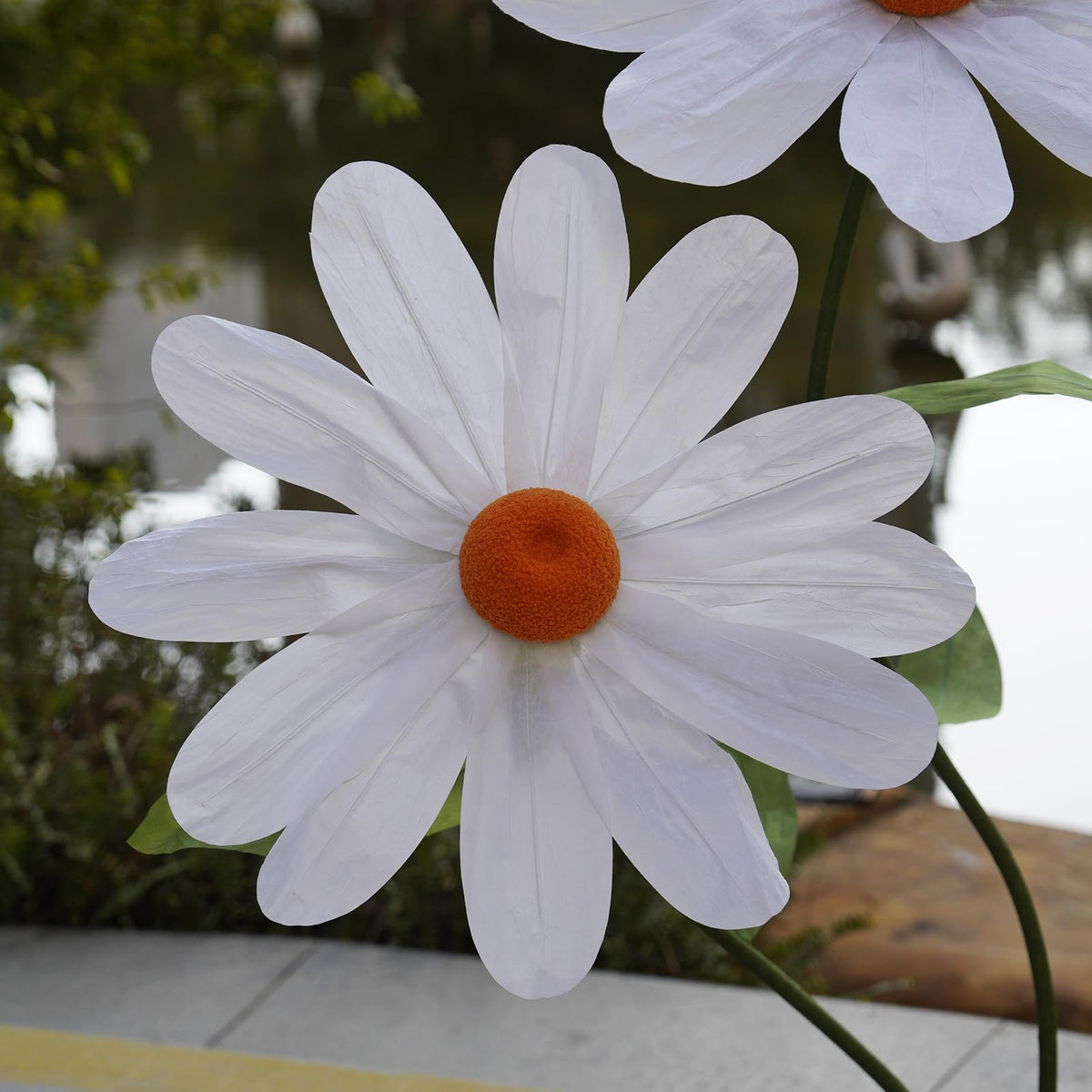 ZEYEXE Giant Flower for Decoration,Large Faux Daisy with Stand,Giant Artificial Flowers Decor Oversized Paper Flowers for Garden Party,Home,Weddings,Event & Commercial Display (White)