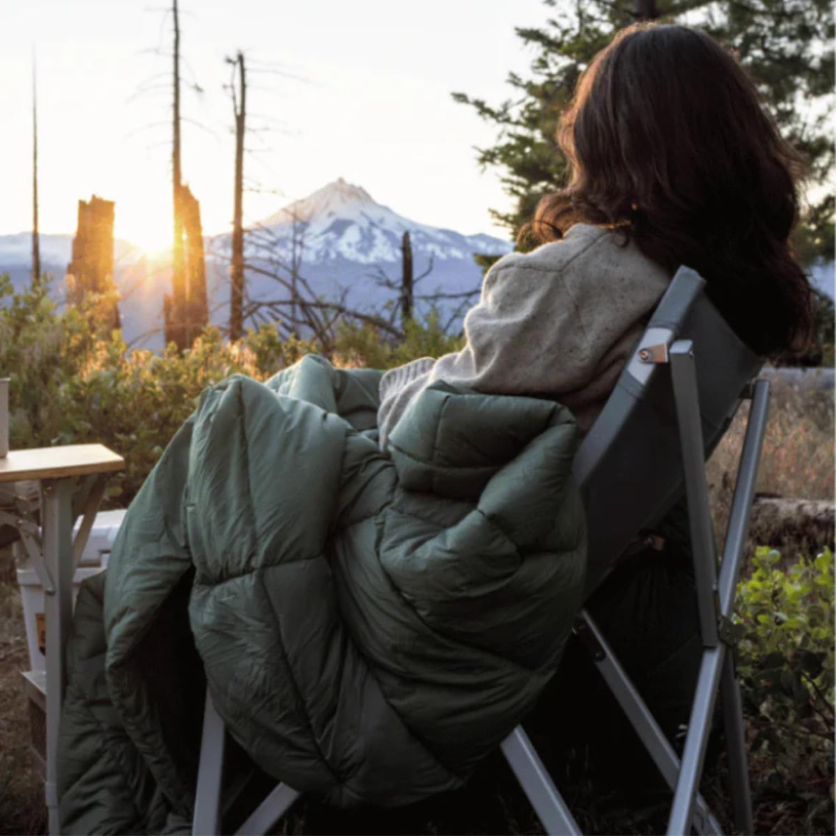 HEST Packable Comforter for Camping, Single Size - 100% Recycled Polyester Fill and Premium Quiet Fabric - Perfect for Hiking, Backpacking & Outdoor Adventures