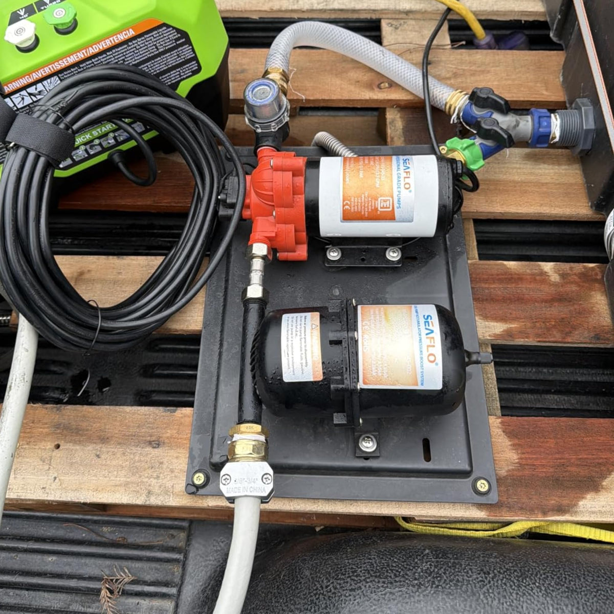 SEAFLO 33-Series Water Pump and Accumulator Tank System - 12V DC, 3.0 GPM, 45 PSI, 0.2 Gallon Tank - Reduces Cycling For Marine, Boat, RV, Off-Grid Applications- 4-Year Warranty! CE & RoHS Certified