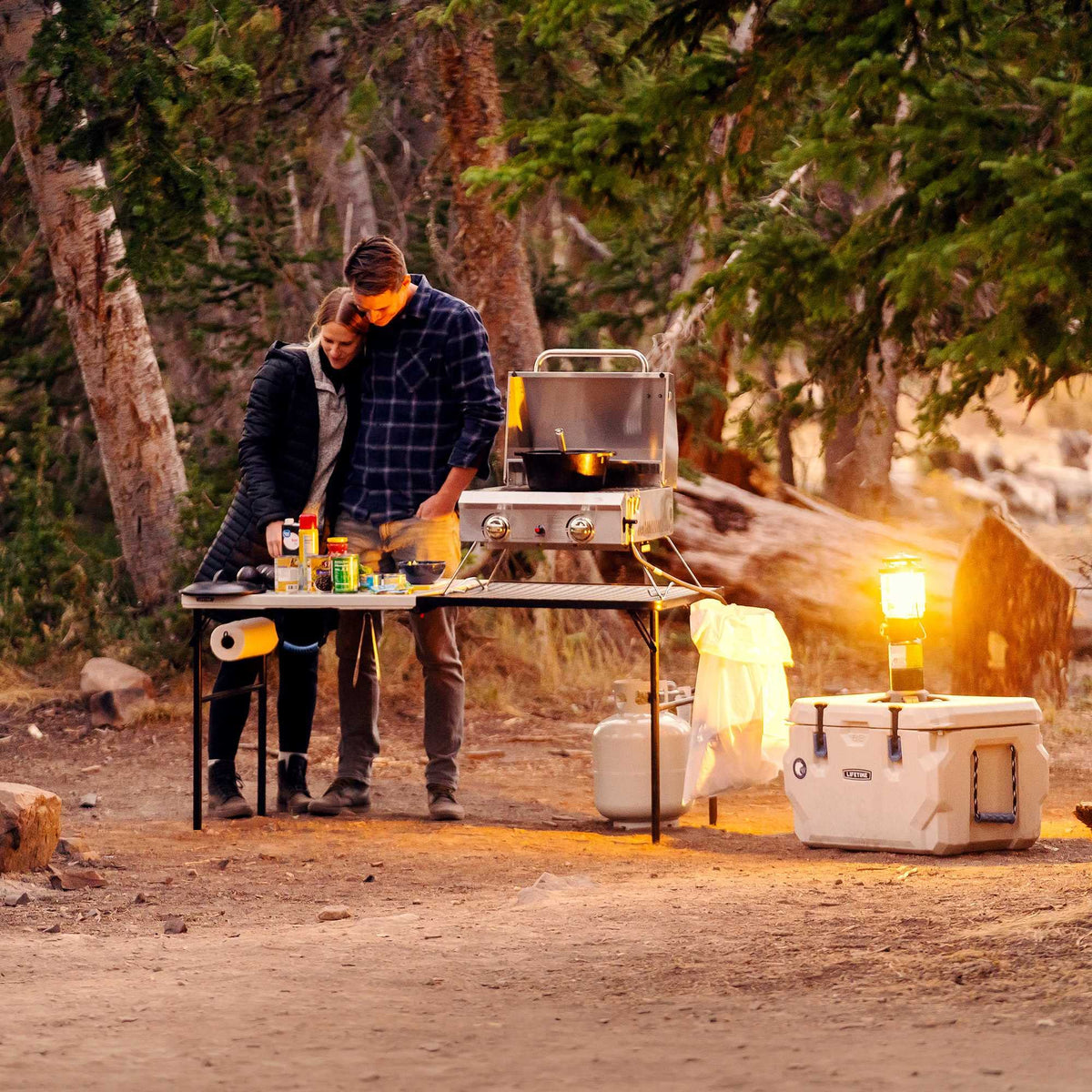 LIFETIME Folding Tailgate Table with Grill Rack, Portable Outdoor Camping Station, 5-Foot