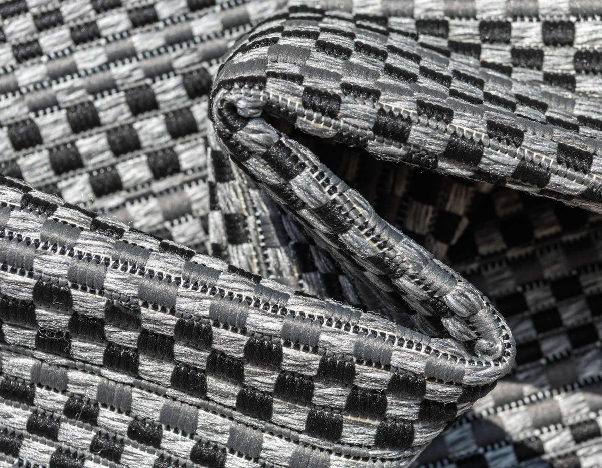 Unique Loom Outdoor Border Collection Area Rug - Checkered (8' x 11' 4" Rectangle, Gray/ Black)