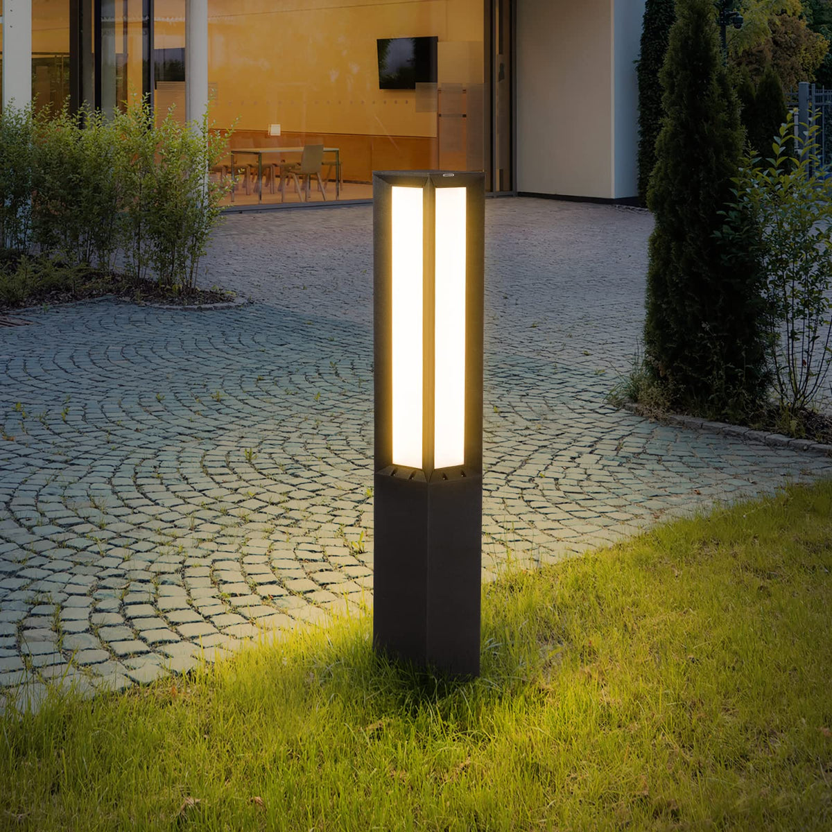 Linkmoon Landscape Path Light, Aluminum 8W 800LM Luxury LED Lighting, 32 Inches Modern Outdoor Bollard Lighting for Lawn, Patio, Courtyard and Driveway Decoration