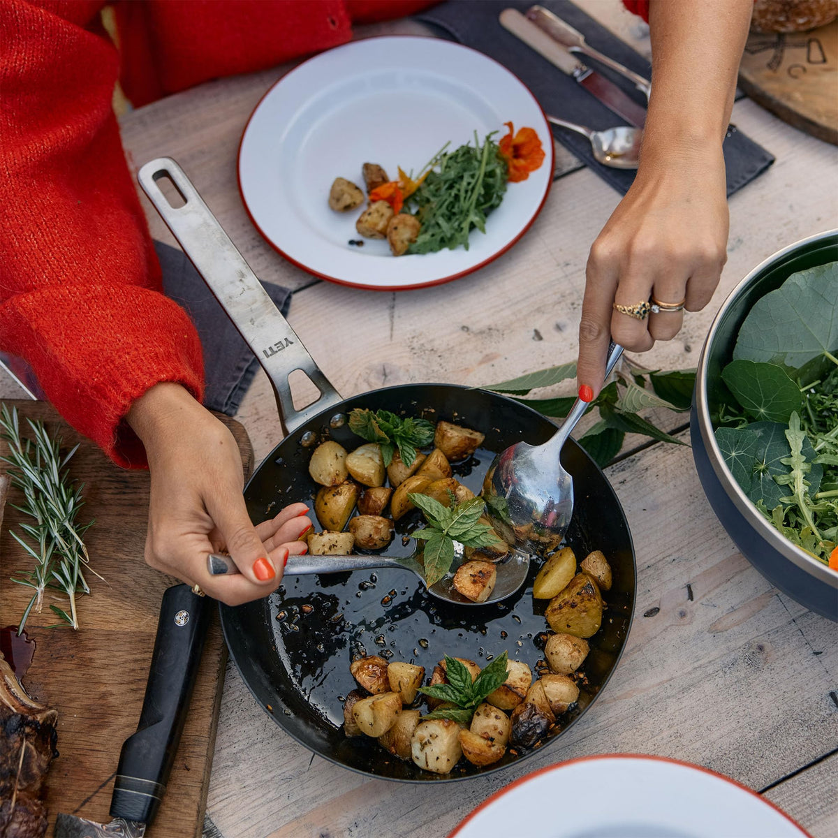 YETI Carbon Steel Skillet 10" - Pre-Seasoned Nonstick, Rust-Resistant, Use on Stovetop, Oven, Grill, or Campfire