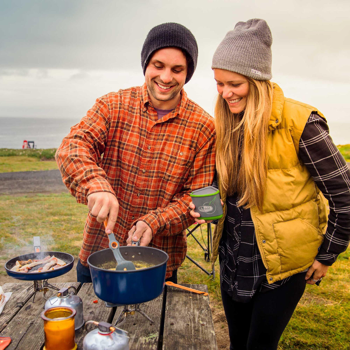 GSI Outdoors Bugaboo Base Camper Medium, High-Efficiency Cookset – Ceramic Non-Stick Coated, Includes 3L & 2L Pots, 8" Fry Pan, Accessories