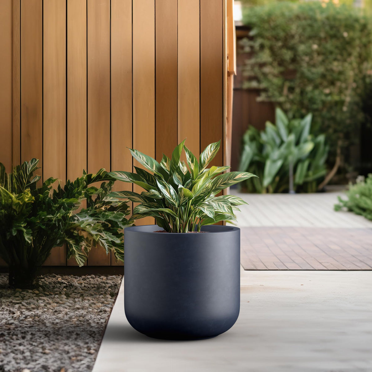 Kante Round Concrete Planter, 17.3 Inch Dia Classic-Style Large Pot with Drainage, Charcoal Finish with Painted Interior, for Indoor & Outdoor Plants, Home, Patio and Garden