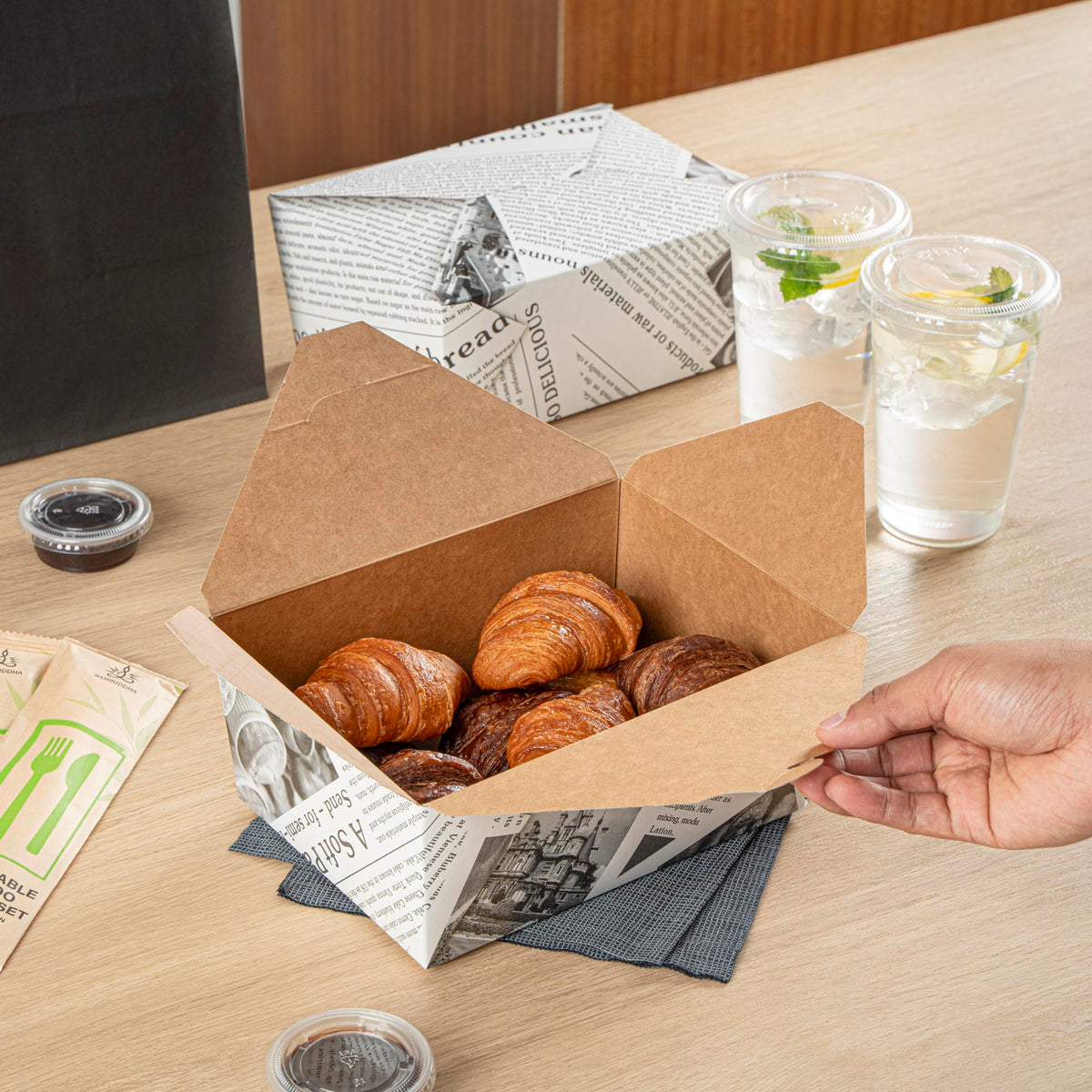 Restaurantware Bio Tek 98 Ounce Take Out Boxes 200 To Go Lunch Boxes - Tab-Lock Closure Heat-Tolerant Newsprint Paper Disposable Lunch Boxes Greaseproof For Hot And Cold Foods