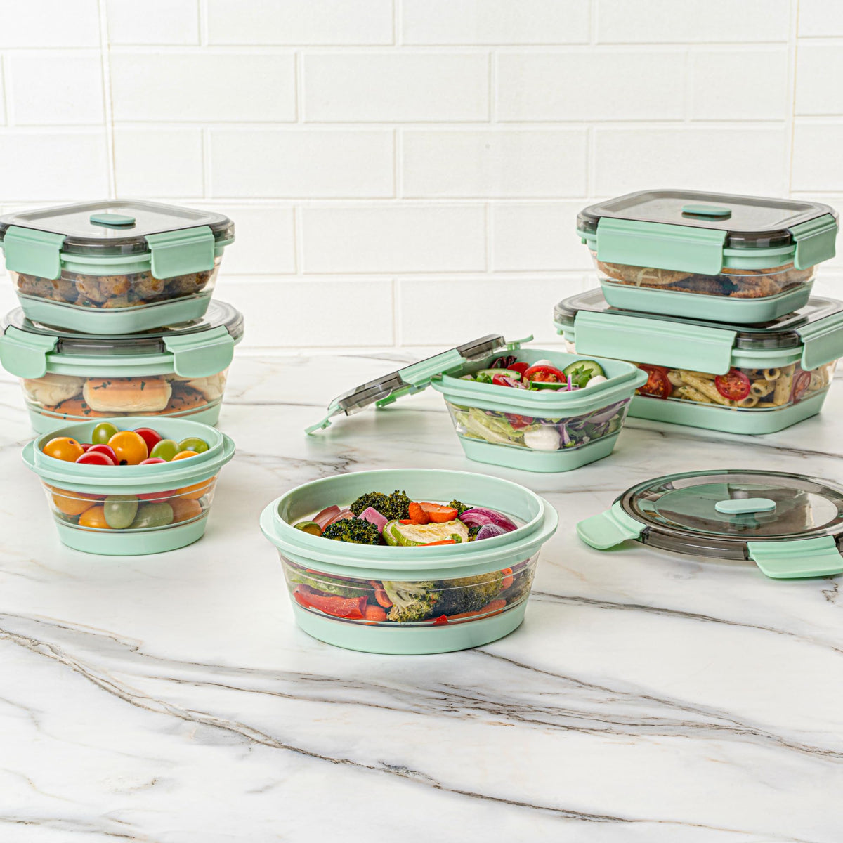 Restaurantware-Fresh Hero 27.2 Ounce Storage Containers, 20 Durable Airtight Food Containers - Microwavable, Freezable, Green Plastic Collapsible Container, Dishwashable, With Vented Lids