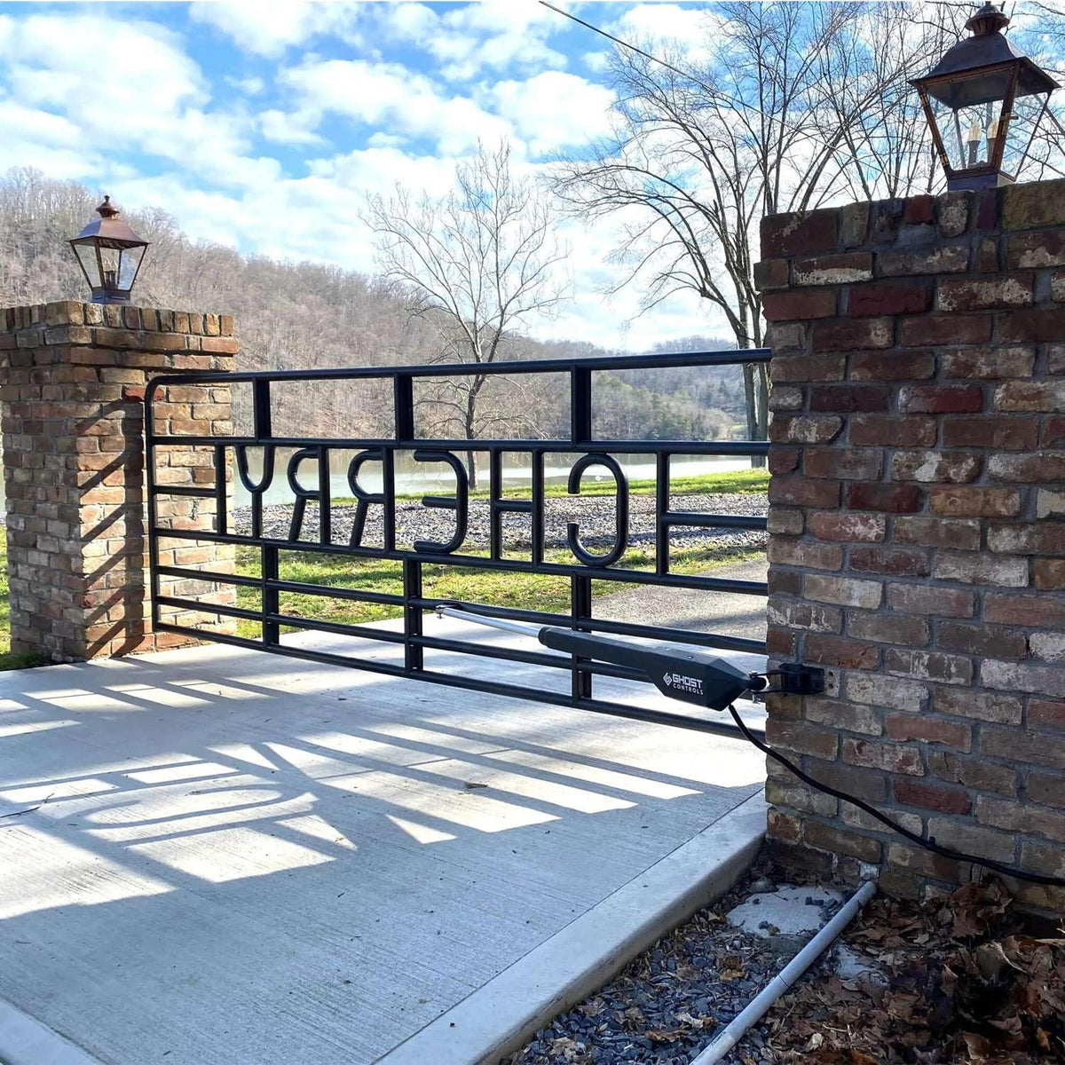 Ghost Controls Automatic Gate Opener Kit for Column Mounted and Decorative Driveway Swing Gates with Gate Opener Remote - Solar Capable - Manor Series - Model HDP1