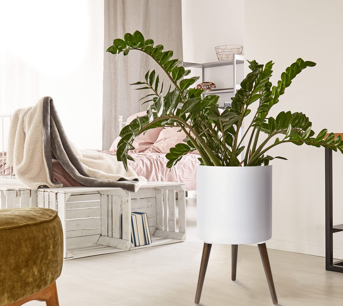 D'vine Dev 14 Inch Planter Pot with Stand, Mid-Century Tall Plant Pot with Legs for Indoor Plants, X-Large, White, 88-O-D-1