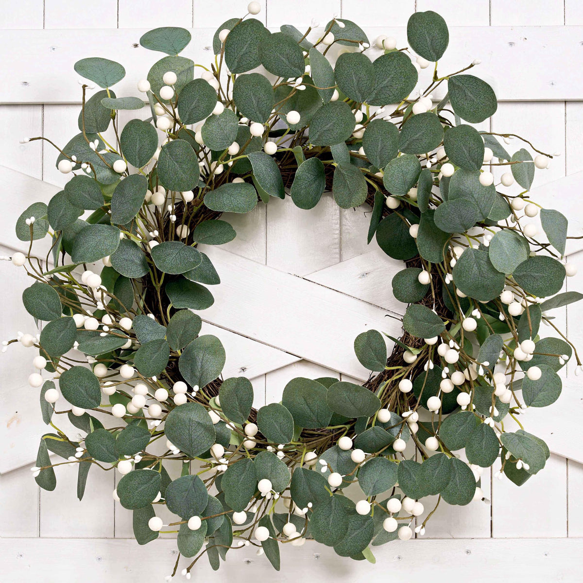 MAINGKAUNG Green Eucalyptus Wreath 22inch Greenery Wreaths for Front Door Artificial Winter Wreath with Green Eucalyptus Leaves White Berries for Winter Christmas Window Wall Indoor Holiday Decoration
