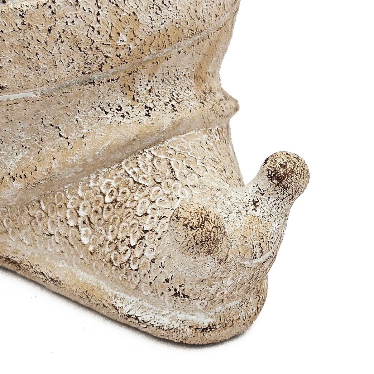 A&B Home Snail Planter - Decorative Weathered Cement Pot, Plant Holder for Home and Garden, Living Room Coffee Table Flower Vase Garden Patio Accent Piece, 8.3" x 7.1" x 4.7"