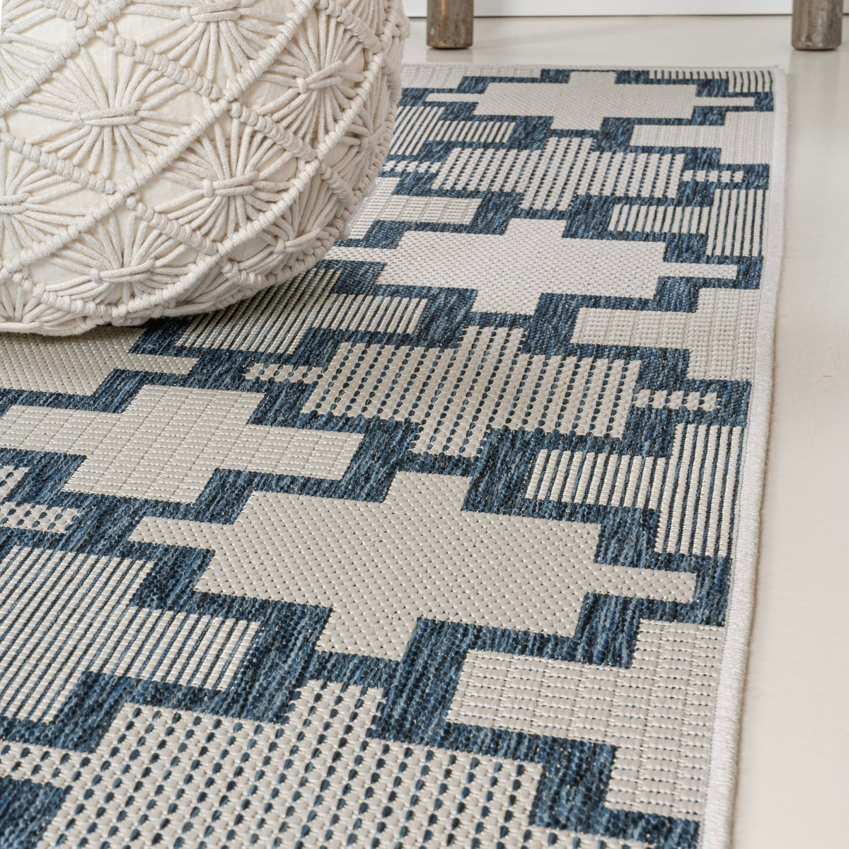 JONATHAN Y Geometric Tile Pattern Indoor Outdoor Area Rug 8X10 Navy/Cream, Cyrus Modern for Backyard, Patio, Porch, Easy-Cleaning, High Traffic, Pet-Friendly, Non-Shedding (TSN200B-8)