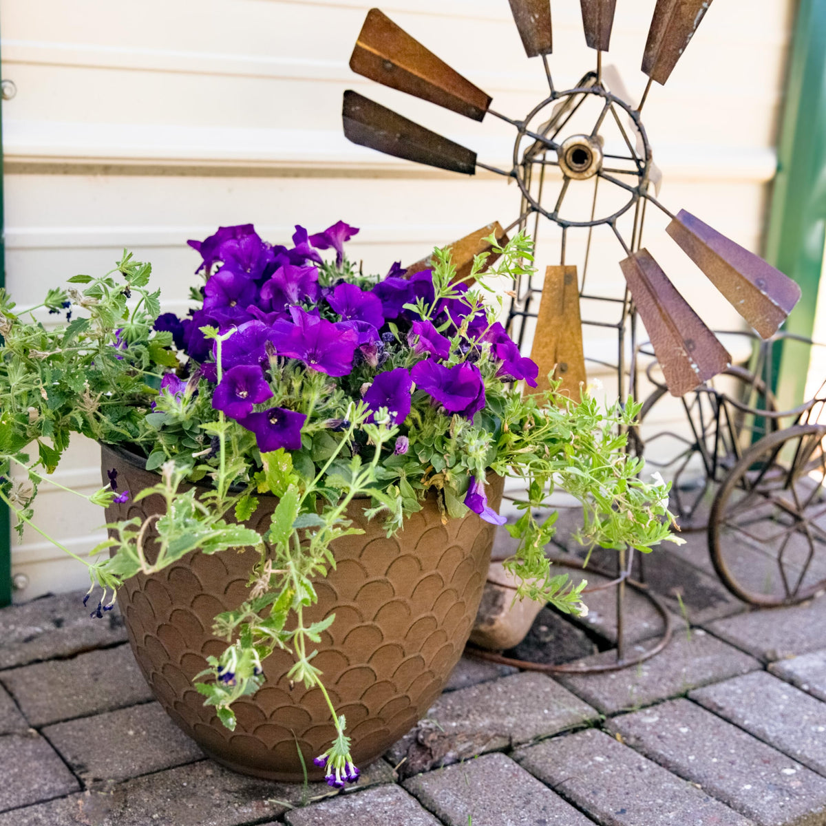 Sunnydaze Dinah 12.5" Metal Outdoor Plant Pot Set with Drainage Holes and Rubber Plugs - Matte Brown - Set of 2