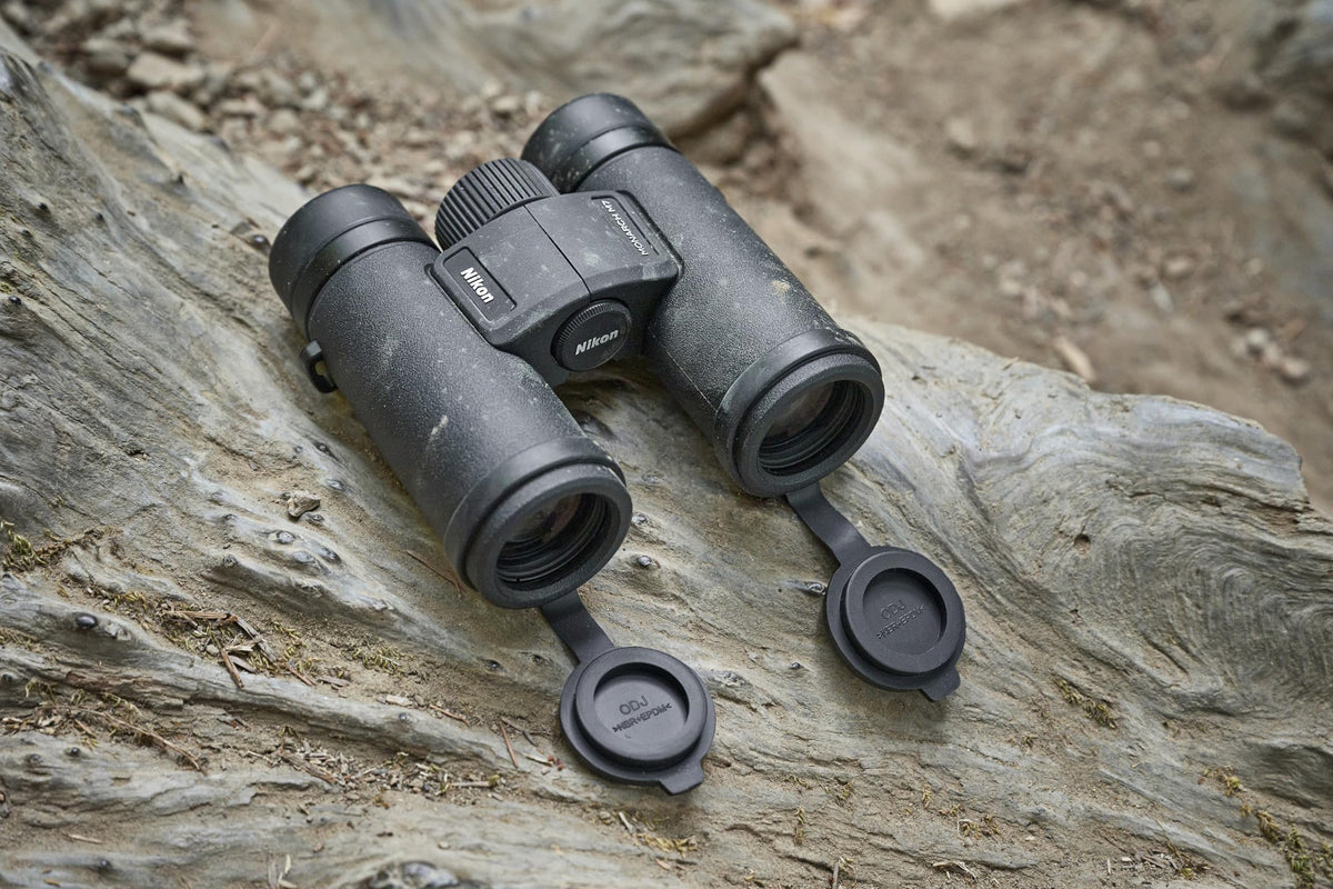 Nikon Monarch M7 8x30 (16763) Black Binoculars Bundle with Lens Pen and Cleaning Cloth, Compact Binoculars for Adults for Hunting, Bird Watching, and Hiking Essentials, Zoom Lightweight Travel