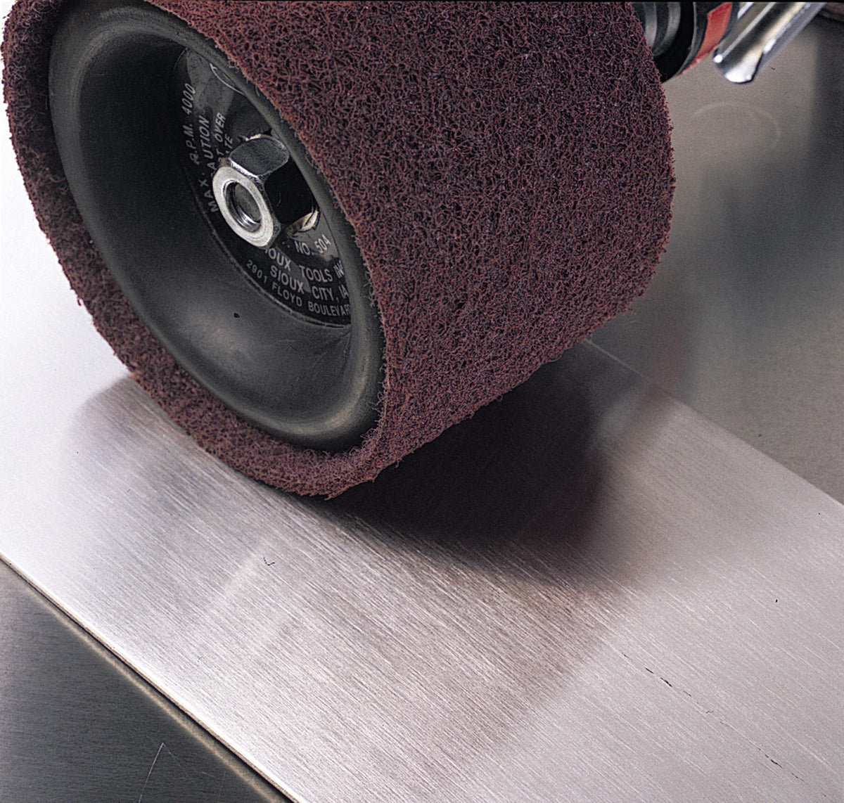 3M Scotch-Brite™ Surface Conditioning Scrim Backed Belt, SC-BS, A/O Medium, 1/2 in x 18 in, 20 ea/Case
