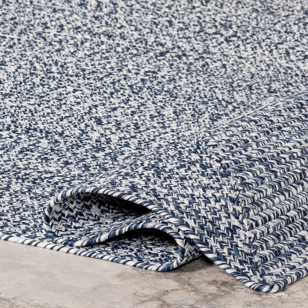 nuLOOM 3' x 5' Solid Hand Braided Indoor/Outdoor Area Rug, Pet-Friendly, High Traffic, Weather Resistant, for Patio, Balcony, Bedroom, Living, Dining Room, Wynn Navy