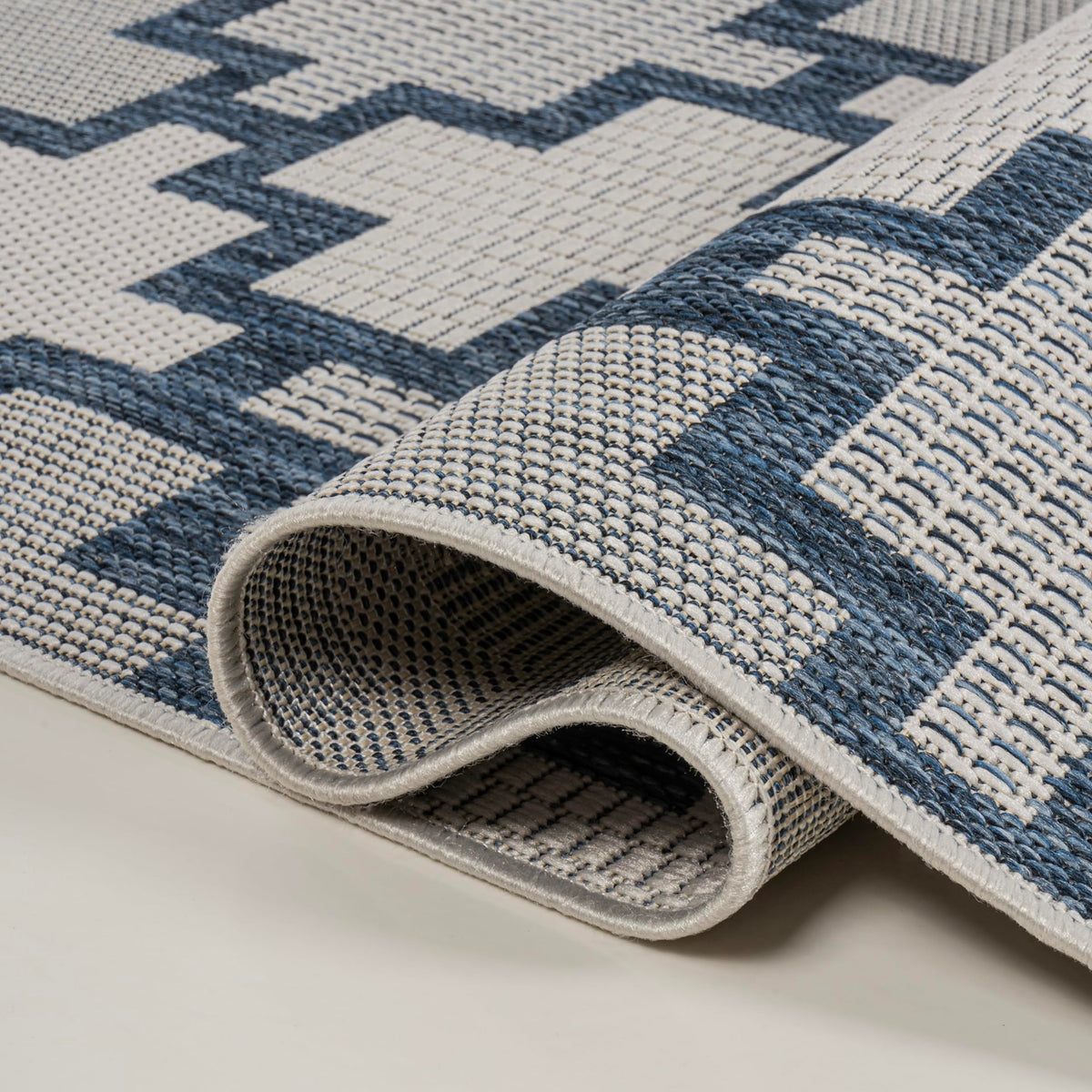 JONATHAN Y Geometric Tile Pattern Indoor Outdoor Area Rug 8X10 Navy/Cream, Cyrus Modern for Backyard, Patio, Porch, Easy-Cleaning, High Traffic, Pet-Friendly, Non-Shedding (TSN200B-8)