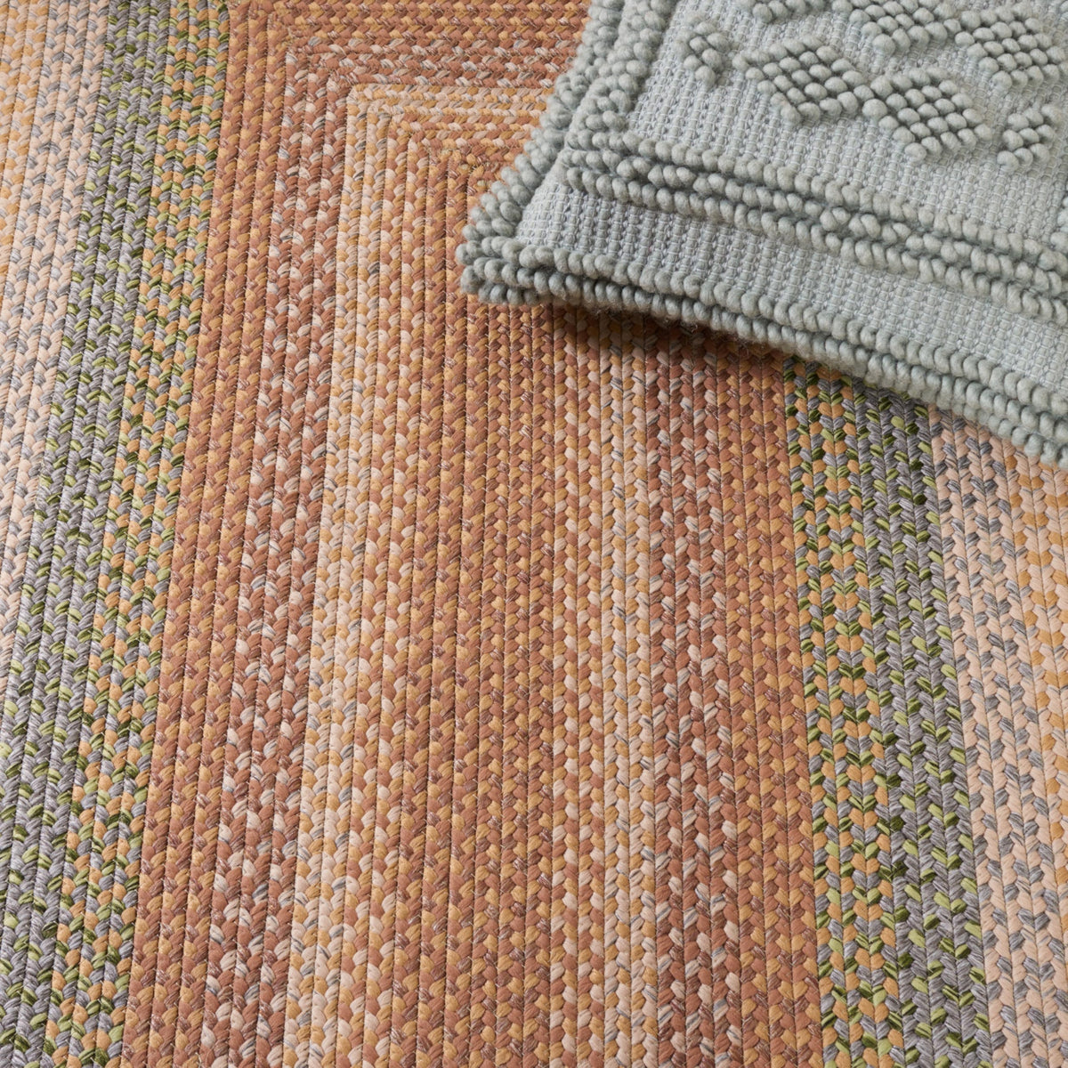 SAFAVIEH Washable Rug Outdoor Braided Collection - 2' x 3', Tan & Multi, Handmade & Reversible, Non-Shedding & Easy to Clean, Ideal for Entryway, Patio, Kitchen, Mudroom, Front Door (BRD314A)