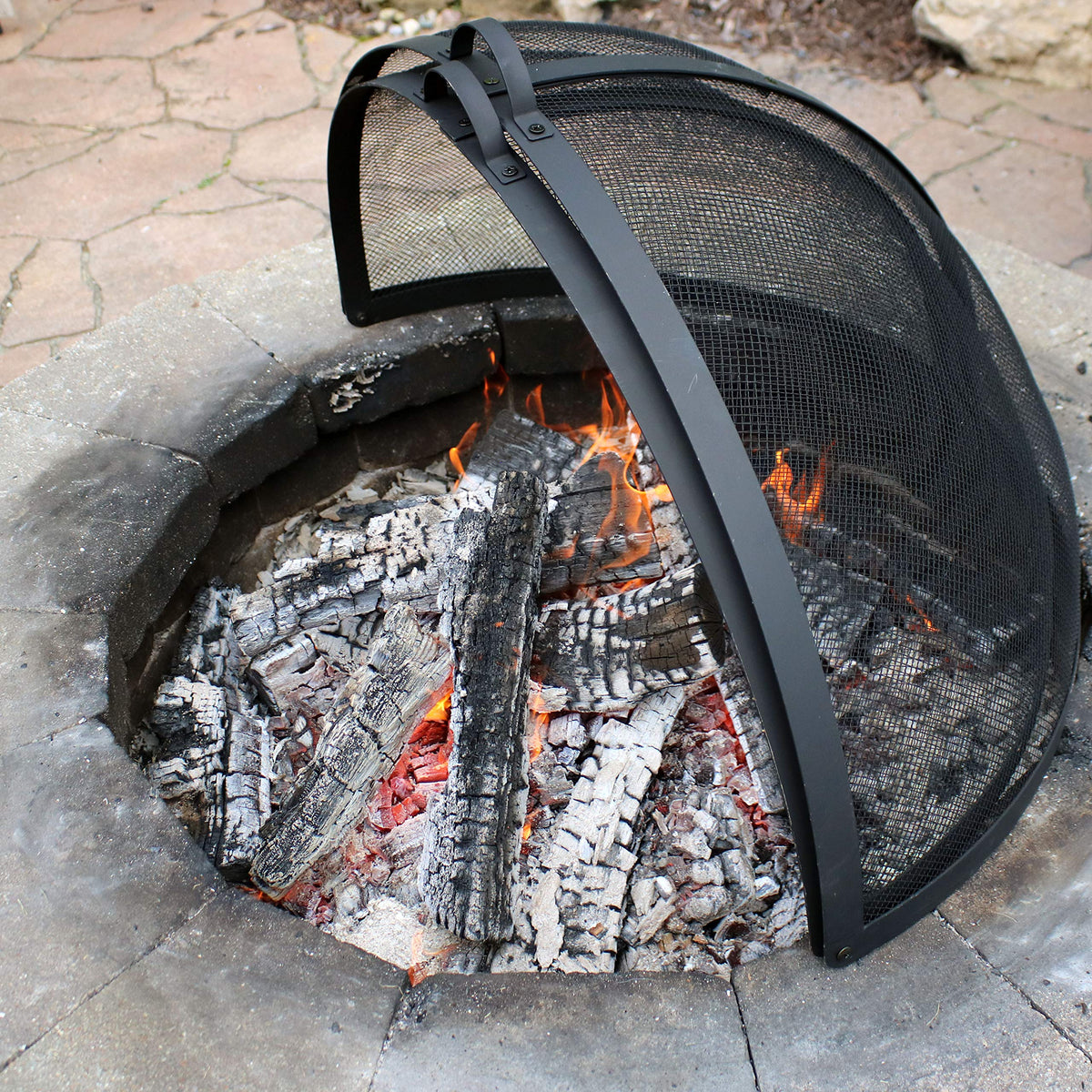 Sunnydaze Round Fire Pit Spark Screen Cover - Easy-Opening Outdoor Fire Pit Screen - Heavy‑Duty Steel Metal Mesh - 24" Diameter
