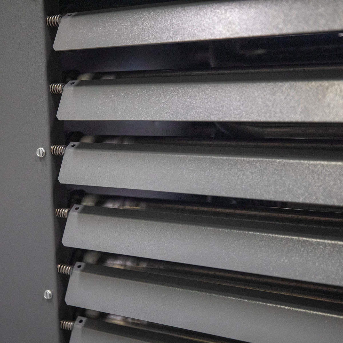 Mr. Heater 200,000 BTU Big Maxx Natural Gas Standard Combustion Power Vented Unit Heater with Aluminized Steel Heat Exchanger